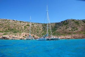 Katamaran Magic Cala Vella