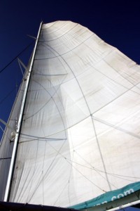 Katamaran Magic Taiti 75 unter Segeln